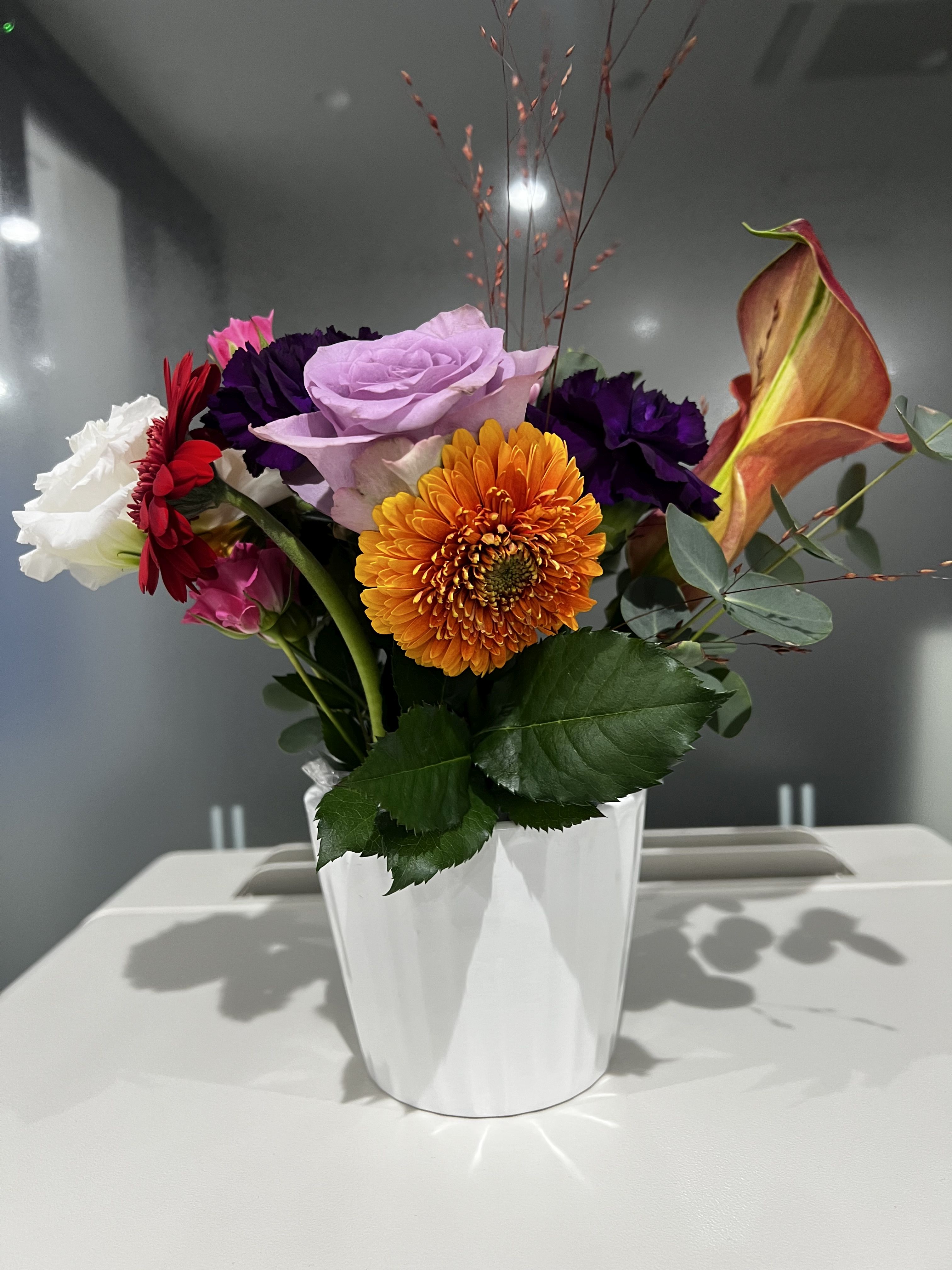 佐久平総合技術高校浅間キャンパスボランティア部から頂いたフラワーアレジメント